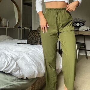 Lululemon pull on pant